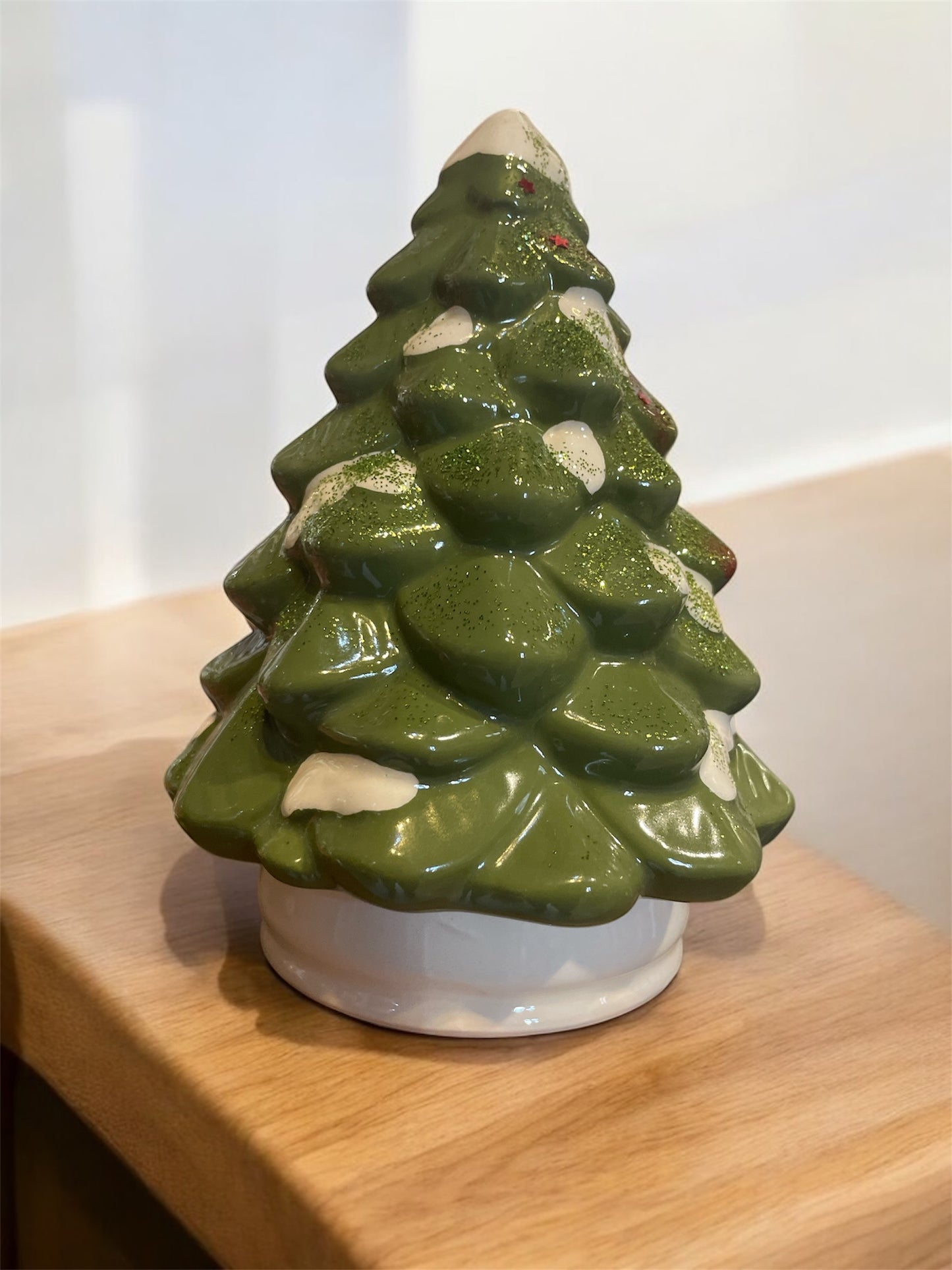 Porcelain Christmas tree 16.5 x 12.5 cm