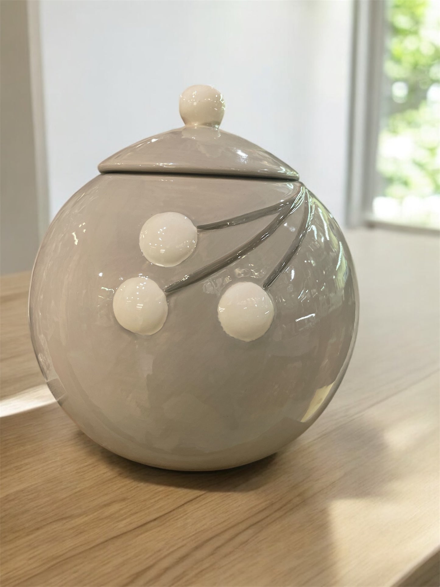 Ceramic vase (Hervit) 21x21 cm (with box)