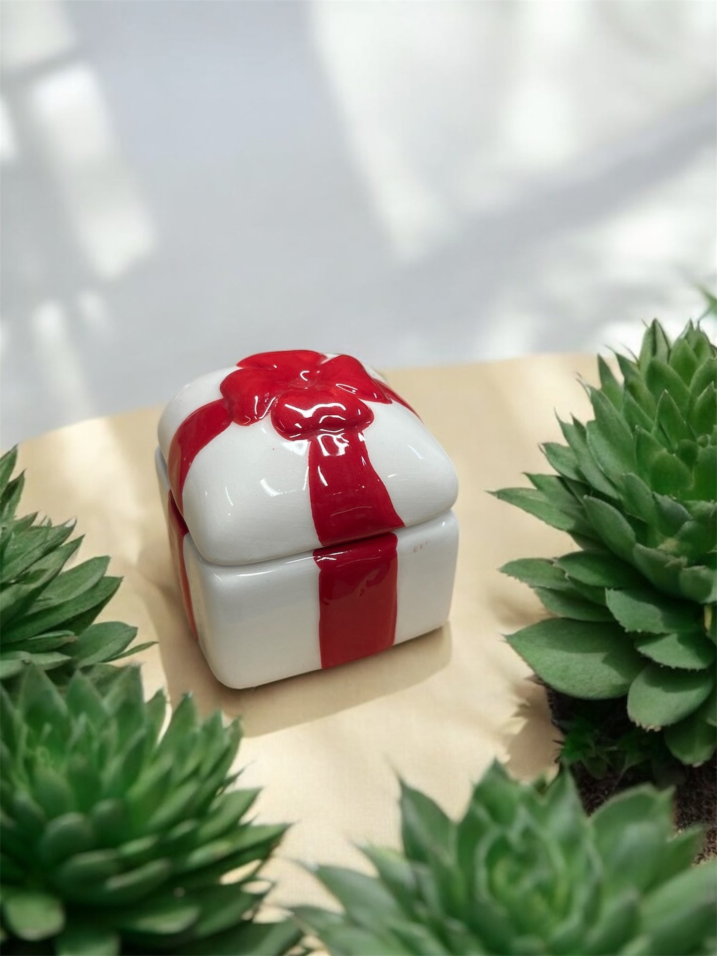 Gift porcelain (4.5 x 4.5 cm)