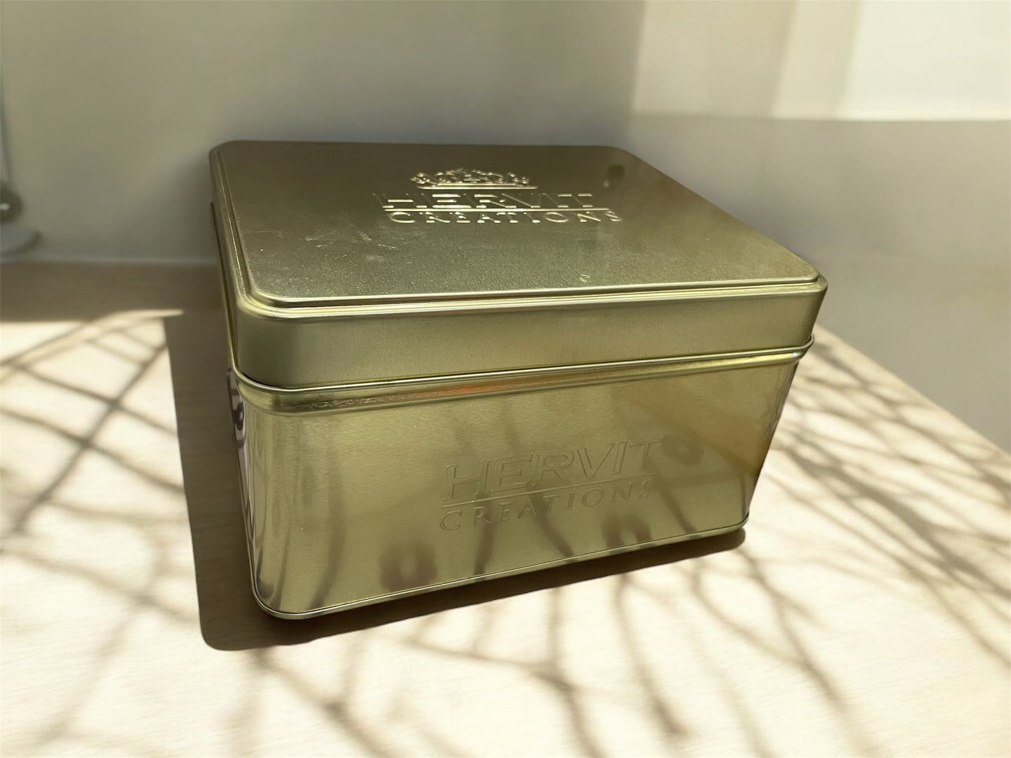 Christmas kids with HERVIT metal box (2 pcs)