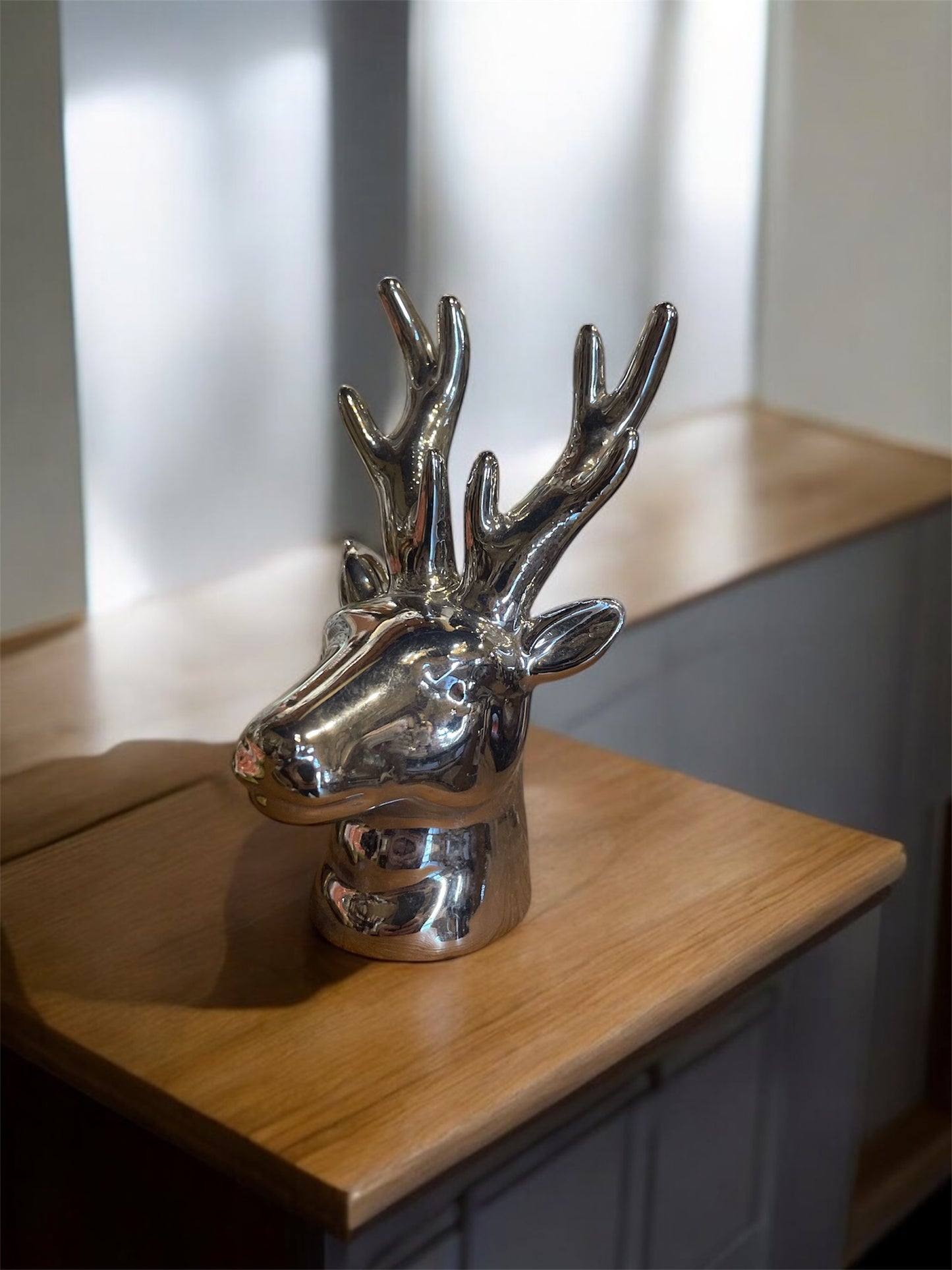 Porcelain reindeer silver (ring holder) 11.5 x 6.5 cm